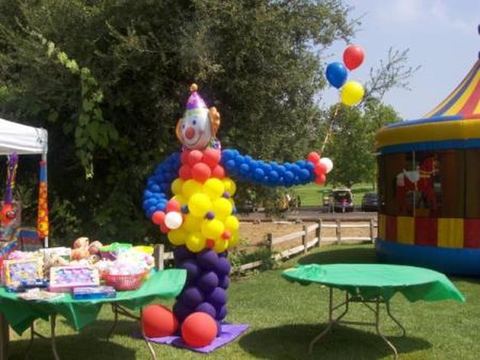 Clown Balloons Decoration rental